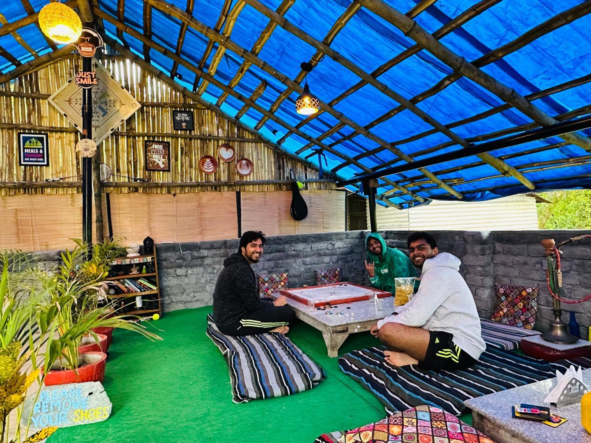 Dreamwoods A Travellers Farm Hostel Νταραμσάλα Εξωτερικό φωτογραφία