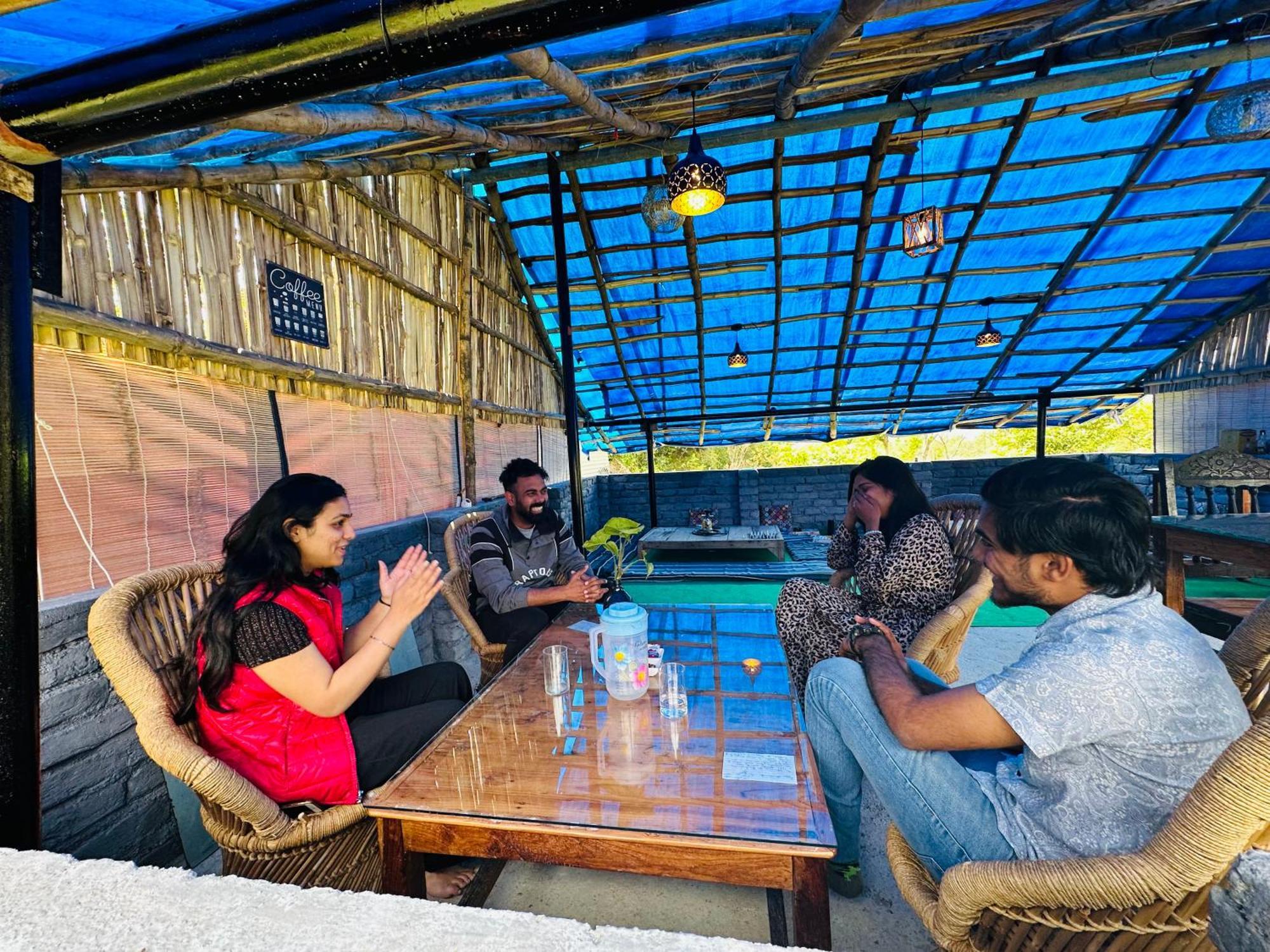 Dreamwoods A Travellers Farm Hostel Νταραμσάλα Εξωτερικό φωτογραφία